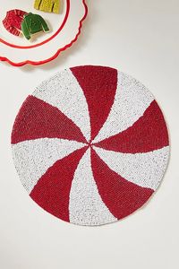 Sous-verre décoratif fait main avec de magnifiques broderies et perles pour une présentation de table haut de gamme - Product Image 5