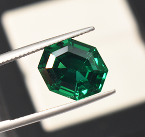 Esmeralda de Fantasía de 13x11 mm, Gema Única Creada en Laboratorio, Nanosital Verde Intenso, Esmeralda Suelta para Joyería, 6.55 Quilates - Product Image 4