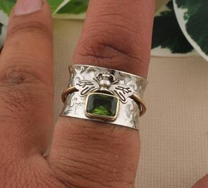 Anillo de banda clásico con bisel de peridoto natural, plata de ley 925, piedra preciosa verde oliva auténtica, joyería de piedra de nacimiento de agosto para mujer - Product Image 3