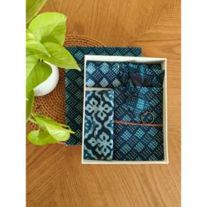 Set de Regalo Diamond Indigo en Elegante Caja de Regalo - Product Image 1