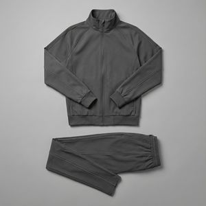 Conjunto deportivo gris para hombre con chaqueta de cremallera completa y pantalones jogger, tela elástica suave, ajuste cómodo, ropa deportiva informal. - Product Image 1
