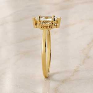 แหวนเพชรทรงมาร์คีส์ 1.00 กะรัต แบบสามเม็ด สำหรับผู้หญิง ทองคำแท้ 14K ของขวัญเซอร์ไพรส์สำหรับแฟนสาว - Product Image 2