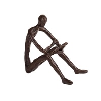 Fer forgé assis homme Figurine Sculpture objet solide pour la décoration intérieure Style Vintage homme Sculpture et Arts