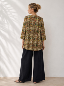 Túnica Ligera de Seda con Estampado de Loros, Estilo Boho, Hecha a Mano, Inspirada en Kalamkari, Cuello en V, Mangas 3/4, de Rajasthan - Product Image 2