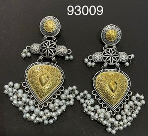 Pendientes oxidados chapados en plata colgantes largos de tradición nacional populares ligeros clásicos de estudio de moda OM al por mayor - Product Image 5