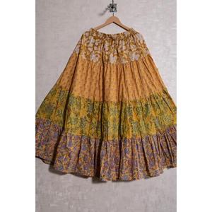 Jupe longue en patchwork de coton pour femmes, jupe bohème longue, faite à la main, vintage indienne, tenue de festival hippie - Product Image 1