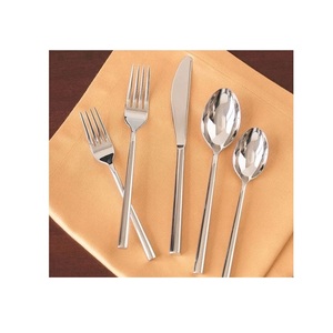 Couverts en métal Prestige : L'accompagnateur idéal pour les repas, conçu pour refléter une vie élégante avec des présentations de table harmonieuses - Product Image 6