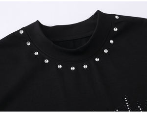 T-shirt noir à manches courtes et col rond avec imprimé lettres en strass, coupe classique, en jersey décontracté - Product Image 2