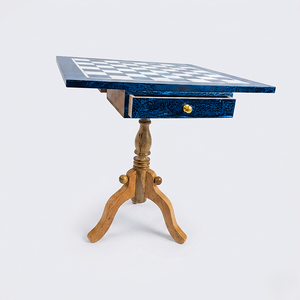 Table d'échecs contemporaine en résine avec base en bois, ensemble d'échecs décoratif de luxe, écologique pour la décoration intérieure - Product Image 2