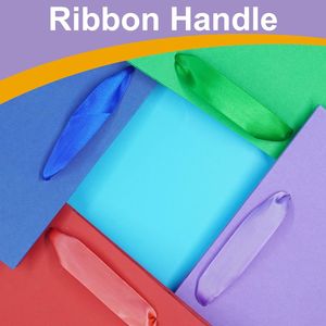 8 Bolsas de Regalo Medianas Mate Arcoíris con Asas de 8x5x10 Pulgadas, 16 Pañuelos para Bodas y Otros Eventos - Product Image 3