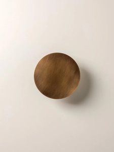 Applique murale minimaliste en laiton, luminaire rond pour décoration intérieure, idéal pour l'entrée - Product Image 3