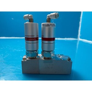 Fujikin 316L-P FBSPL-6.35UGC-2B3-D /d # A วาล์วสูบลมความบริสุทธิ์สูงที่ใช้เป็นชิ้นส่วนอุปกรณ์เซมิคอนดักเตอร์แบบดั้งเดิม - Product Image 3