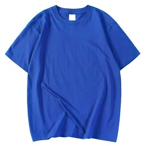 เสื้อยืดคอกลมแขนสั้นผู้ชาย สีแดง ทรงปกติ ผ้าเจอร์ซีย์คอตตอน 100% สีพื้น โลโก้ด้านหน้า ระบายอากาศได้ดี แบบถัก - Product Image 5