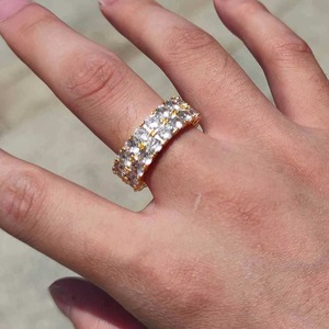 Bague Hip-Hop Diamant de Qualité Supérieure, Bijou Tendance pour Hommes et Femmes, Style Hip-Hop et Tenue de Soirée, Disponible au Meilleur Prix - Product Image 5