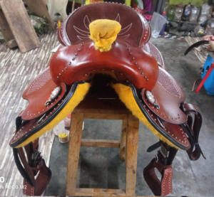 Sillín de Carreras de Caballos de placer occidental de cuero auténtico hecho a mano, sillín de equitación portátil con accesorios a juego - Product Image 5