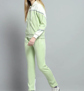 Conjunto Deportivo para Mujer, Fabricante de Marca Privada Personalizada, Traje Deportivo Premium, Proveedor OEM ODM, Conjuntos Deportivos de Algodón - Product Image 5
