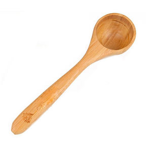 Ensemble d'ustensiles de cuisine écologiques en bois d'acacia foncé avec logo personnalisé, design classique, spatules, cuillères et accessoires. Commande - Product Image 6