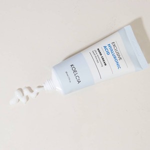 Crème pour les mains personnalisée Koelsia, crème pour les mains à l'acide hyaluronique, mini lotion 60ml, tube pour peaux sensibles, cadeau de Noël - Product Image 1