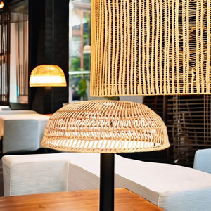 Pantallas de Lámpara de Mesa de Ratán Ecológicas y Fáciles de Usar para Decorar Restaurantes, Hoteles y Hogares - Product Image 1