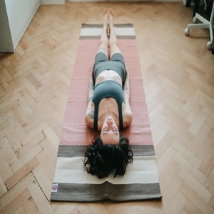Tapete de Yoga Ecológico Personalizado de Caucho Natural, Lino, Cáñamo y Algodón, Antideslizante y Duradero, en Venta - Product Image 2
