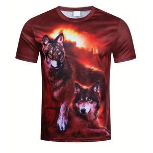 Conjunto de Camiseta y Pantalones Cortos con Gráfico de Lobo para Hombre, Diseño Sublimado Rojo Atardecer, Ropa Urbana de Dos Piezas, Poliéster, Diseño Personalizado - Product Image 3