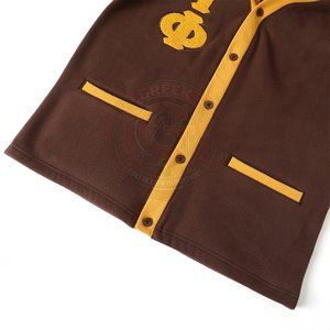 Cárdigan para Hombre Fraternidad Iota Phi T, Marrón Amarillo, 100% Algodón, Tejido de Felpa, Bordado con Letra Griega, Cuello en V, Manga Larga - Product Image 3