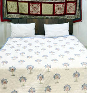 Couvre-lit réversible en coton indien Jaipuri Razai, imprimé à la main avec des motifs floraux de lavande, style bohème - Product Image 3