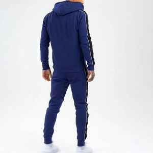 Nouveau design 2026 – Survêtement homme bleu roi imperméable et léger avec bandes latérales blanches et noires, logo avant, design premium - Product Image 3