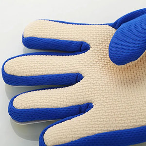 Guantes de Portero de Fútbol Personalizados, Dedos Completos, Blancos con Estampado Negro, Cierre de Velcro, Unisex, Transpirables, Antideslizantes - Product Image 4