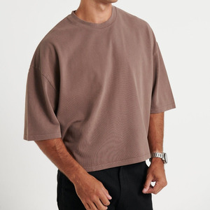 เสื้อยืดโอเวอร์ไซส์ทรงบ็อกซี่สำหรับผู้ชาย สไตล์สตรีทแวร์ ผ้าคอตตอน 100% หนานุ่ม พิมพ์โลโก้ได้ ตัดเย็บแบบครอป - Product Image 2