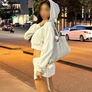 ชุดเซ็ทกระโปรง 2 ชิ้นสำหรับผู้หญิง สไตล์ Athleisure ระบายอากาศได้ดี เสื้อครอปแขนยาวมีซิป ฮู้ดดี้ลำลอง กระโปรงมินิเอวสูง - Product Image 5
