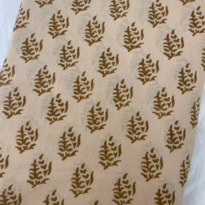 Tela de Algodón Estampada a Mano, Diseño Buti Blanco y Marrón, Material de Algodón Suave Hecho a Mano en India para Vestidos - Product Image 1