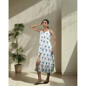 Robe décontractée à bretelles imprimée à la main Tulip Kiss - Product Image 3