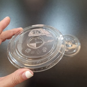 Tapas de plástico PET PP de 90mm, 93mm, 95mm, 120mm, tipo domo y planas, para vasos de plástico con tapa, transparentes, precio económico, gran venta del fabricante. - Product Image 3