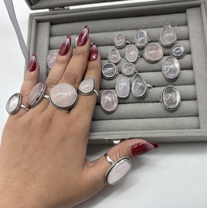 Anillo de cuarzo rosa natural, anillo de piedras preciosas chapado en plata, anillos de cuarzo de plata de ley 925 hechos a mano para mujer - Product Image 3
