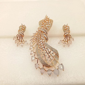 RAY FINE ORNATES <b>Ruby</b> Style Statement Pendant Set Indian Designer Jewelry Gold Plated Gemstone <b>Necklace</b> Earrings Bridal Wedding - Product Image 3