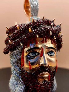 Colgante de Corona de Espinas de Jesús en Plata 925 con Moissanita y Perla de Agua Dulce, Chapado en Oro y Rodio, Certificado GIA, Regalo Religioso Unisex - Product Image 5