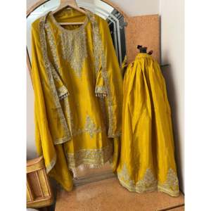 Conjunto Dupatta hermoso y parte inferior superior de ropa de fiesta para mujer de diseñador - Product Image 6