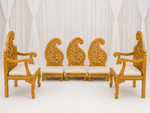 Ensemble de chaises dorées pour la cérémonie de mariage indienne Vivah, Mandap moderne de luxe en fibre de verre, taille personnalisable pour les mariages hindous - Product Image 4