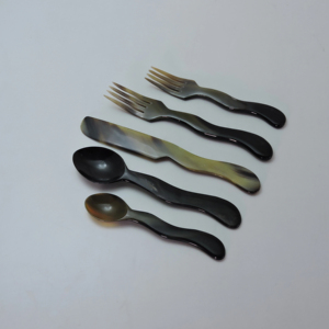 Juego de cubiertos de cuerno de búfalo de diseño exquisito, utensilios de cocina de cuerno natural, cubertería de cuerno al mejor precio - Product Image 1