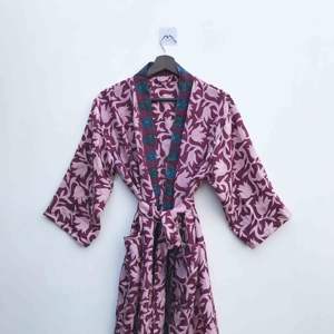 Kimono de Seda Vintage Premium, Estilo Saree, con Parches, Ropa de Estar por Casa y de Playa, Precio al por Mayor - Product Image 1