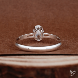 Bague de fiançailles ovale de luxe petite taille 0,50 CT, diamant de laboratoire certifié IGI, solitaire à double sangle en or 10K pour cadeau de mariage - Product Image 3