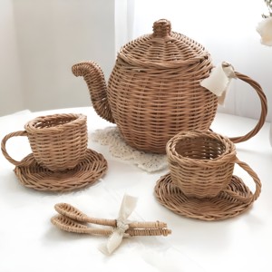 Adorable ensemble de jeu en rotin tressé pour petite fille, jouet de cuisine de qualité supérieure pour enfants. - Product Image 3