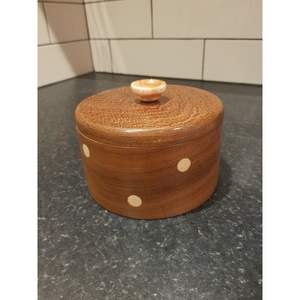 Boîte à roti en bois artisanale de luxe pour le stockage et l'affichage des aliments dans la cuisine, service à table - Product Image 6