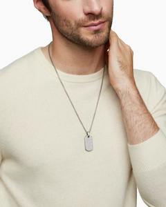 KRISHNAM JEWELS Collar Unisex de Plata de Ley con Colgante Rectangular de Perro, Estilo Moderno Minimalista, con Incrustaciones de Diamantes y Engaste de Garra - Product Image 5