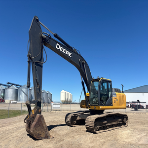 Potente Excavadora de Orugas LC de 250G, Modelo 2013, para Desarrollo de Obras de Construcción y Trabajos de Excavación - Product Image 1