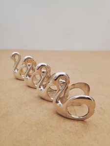 Anneau de serviette en argent style cygne pour une décoration de table de luxe, hôtel, restaurant, mariage et traiteur, élégant style de table - Product Image 3