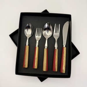 Ensemble de couverts écologiques en acier inoxydable 202, finition miroir, avec manches en résine et bois, pour mariage - Product Image 1