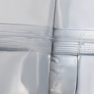 Emballage plastique OEM/ODM sur mesure, design et couleurs modernes, sacs scellés sur 8 côtés, refermables, haute barrière alimentaire avec fermeture éclair. - Product Image 5