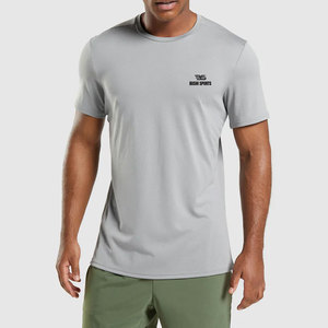 Camiseta Deportiva Elegante, Corte Atlético, Diseñada para Comodidad, Movimiento y un Estilo Moderno - Product Image 1